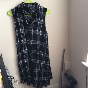 Black plaid oversized tunic top